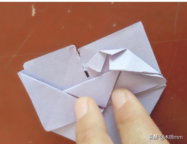 手工折纸--怎么用卡纸折爱心strong/p/p
p怎么用一张纸做耳坠
/strong？